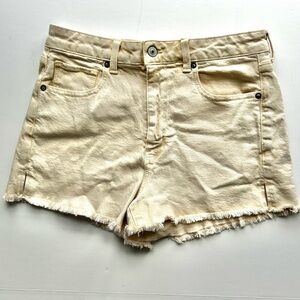 🍒American Eagle Women’s Stretch Jean Shorts. Cream. Size: 8